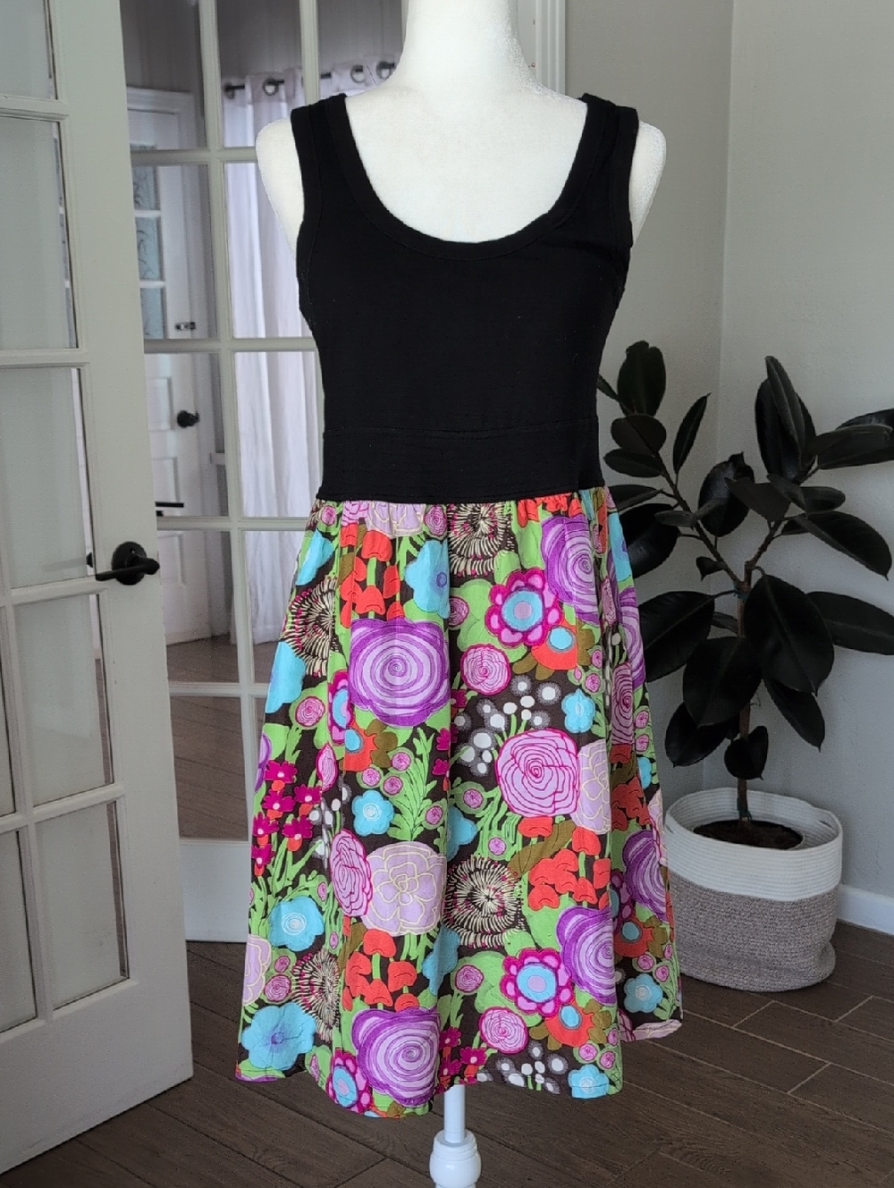 Anthropolige Fei Black Tank Top A Line Dress with Bright Floral Skirt Medium